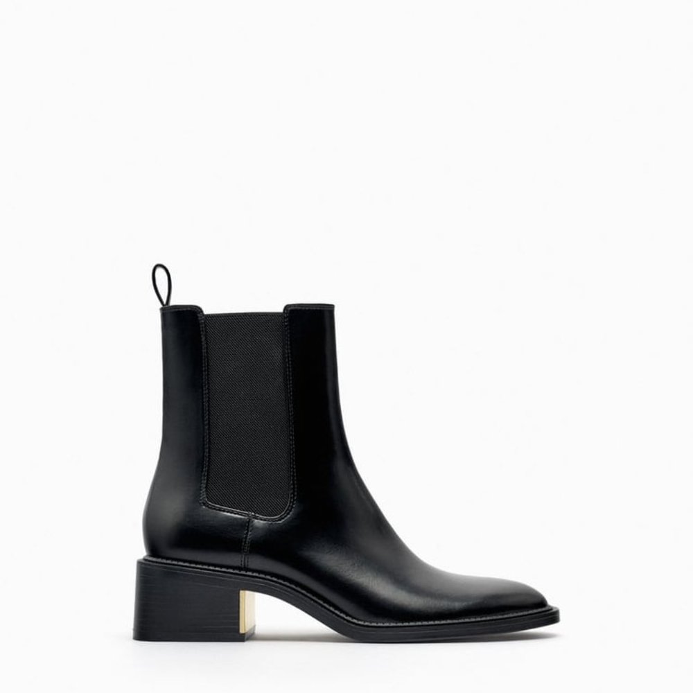 Zara METAL TRIM BLOCK HEEL ANKLE BOOTS